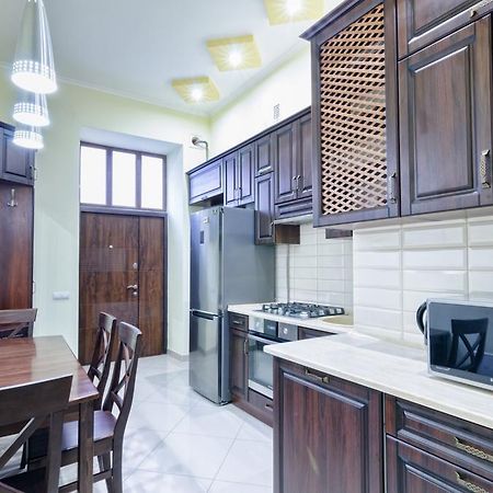 Apartment Grebinky 9 Lviv Eksteriør bilde