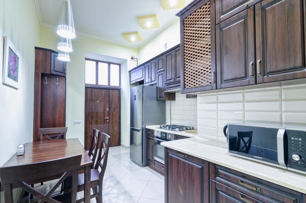Apartment Grebinky 9 Lviv Eksteriør bilde